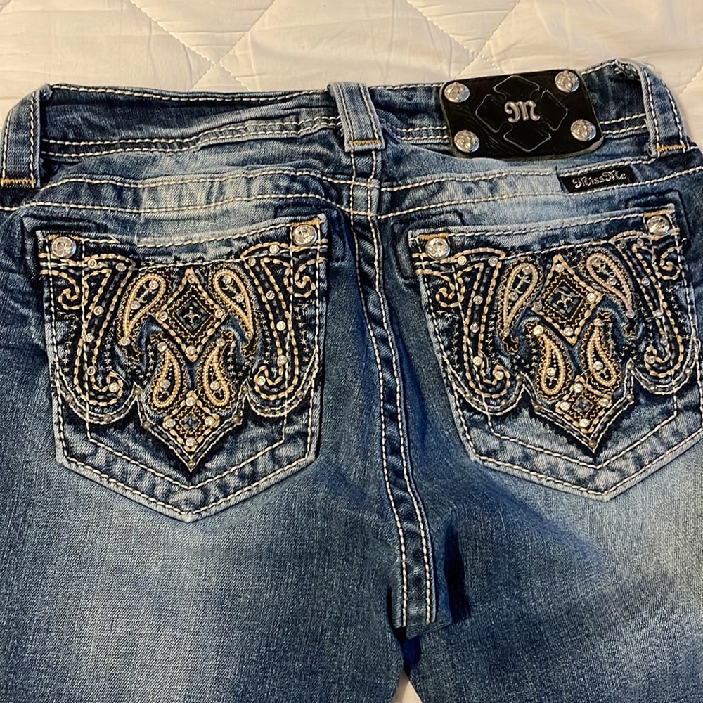 Miss Me mid-rise bling jeans size 27 inseam 31 see pictures